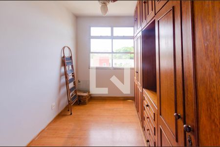 Quarto 1 de apartamento para alugar com 3 quartos, 90m² em Padre Eustáquio, Belo Horizonte