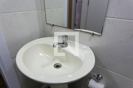 Casa de condomínio à venda com 95m², 2 quartos e 1 vagaBanheiro 2