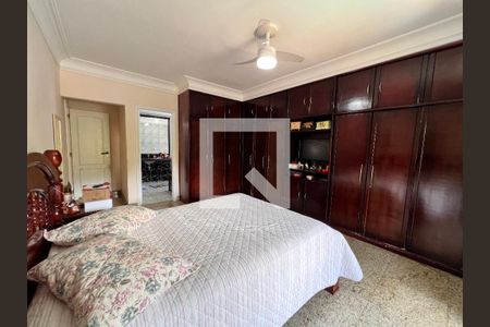 Casa de condomínio à venda com 340m², 5 quartos e 5 vagasSuite 01