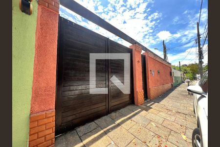 Casa de condomínio à venda com 340m², 5 quartos e 5 vagasFachada da casa