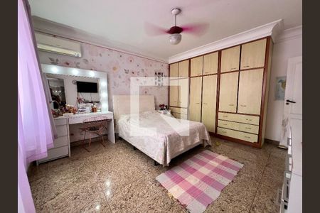 Casa de condomínio à venda com 340m², 5 quartos e 5 vagasSuite 02