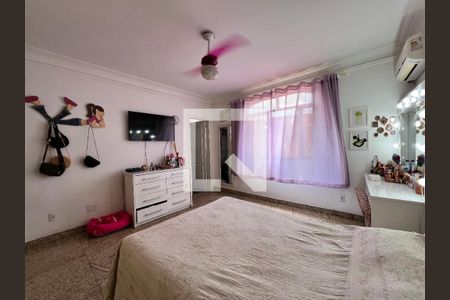 Casa de condomínio à venda com 340m², 5 quartos e 5 vagasSuite 02