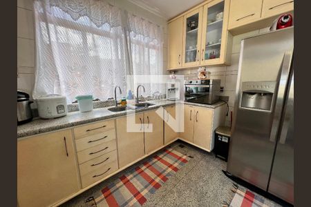 Casa de condomínio à venda com 340m², 5 quartos e 5 vagasCozinha