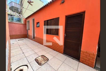 Casa de condomínio à venda com 340m², 5 quartos e 5 vagasLavanderia
