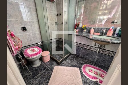 Casa de condomínio à venda com 340m², 5 quartos e 5 vagasBanheiro - Suite 02