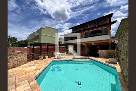 Casa de condomínio à venda com 340m², 5 quartos e 5 vagasÁrea gourmet