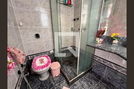 Casa de condomínio à venda com 340m², 5 quartos e 5 vagasBanheiro - Suite 02