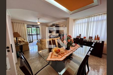 Sala de casa de condomínio à venda com 5 quartos, 340m² em Anil, Rio de Janeiro