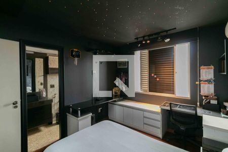 Apartamento à venda com 261m², 4 quartos e 3 vagasQuarto 2 Suite