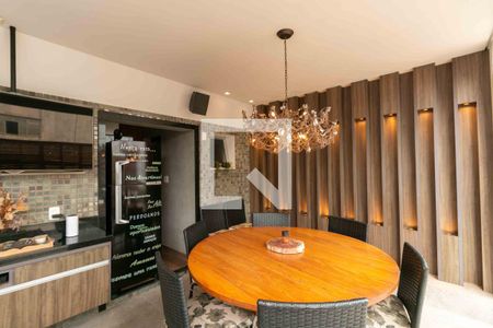 Apartamento à venda com 261m², 4 quartos e 3 vagasVaranda gourmet