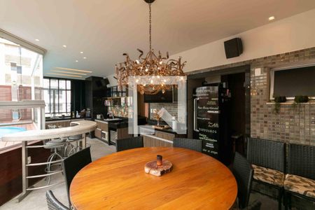 Apartamento à venda com 261m², 4 quartos e 3 vagasVaranda gourmet