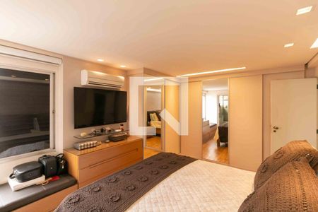 Apartamento à venda com 261m², 4 quartos e 3 vagasQuarto 4 Suite