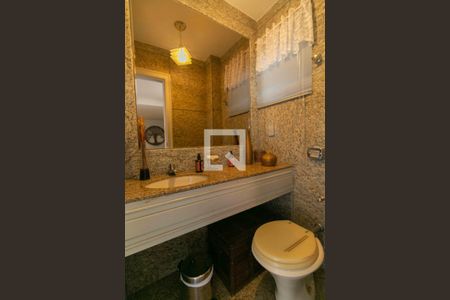 Apartamento à venda com 261m², 4 quartos e 3 vagasLavabo 2