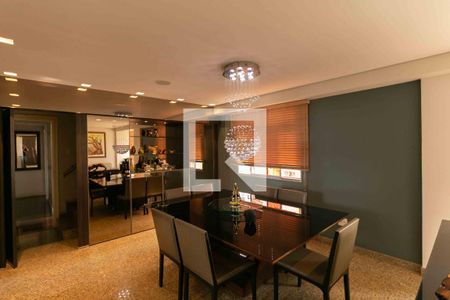 Apartamento à venda com 261m², 4 quartos e 3 vagasSala de Jantar