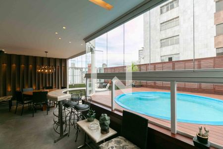 Apartamento à venda com 261m², 4 quartos e 3 vagasVaranda gourmet