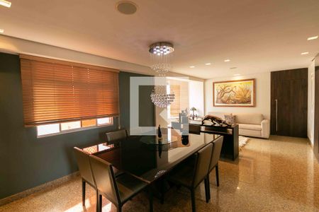 Apartamento à venda com 261m², 4 quartos e 3 vagasSala de Jantar