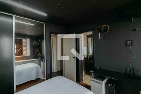 Apartamento à venda com 261m², 4 quartos e 3 vagasQuarto 2 Suite