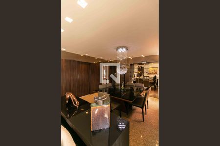 Apartamento à venda com 261m², 4 quartos e 3 vagasSala de Jantar