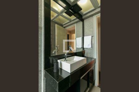 Apartamento à venda com 261m², 4 quartos e 3 vagasBanheiro Social