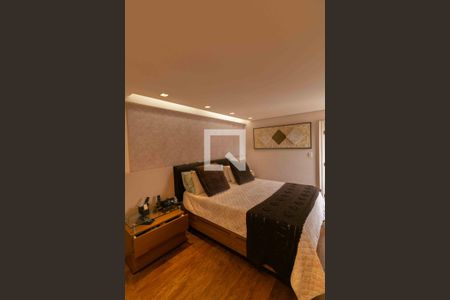 Apartamento à venda com 261m², 4 quartos e 3 vagasQuarto 4 Suite