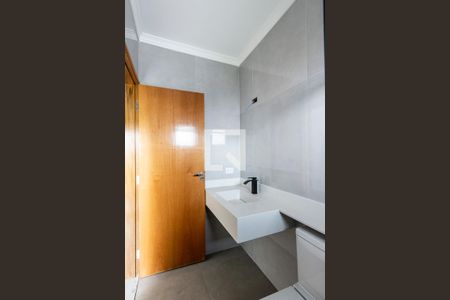 Casa à venda com 250m², 3 quartos e 3 vagasBanheiro - Quarto 1