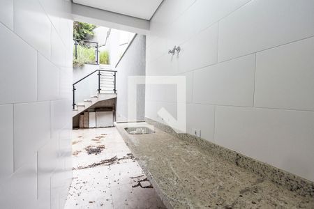 Casa à venda com 250m², 3 quartos e 3 vagasÁrea de Serviço