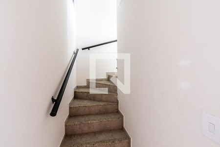 Casa à venda com 250m², 3 quartos e 3 vagasEscada