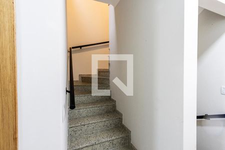 Casa à venda com 250m², 3 quartos e 3 vagasEscada