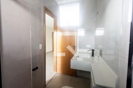 Casa à venda com 250m², 3 quartos e 3 vagasBanheiro - Quarto 1