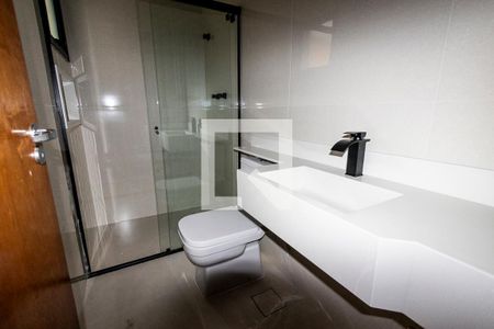 Casa à venda com 250m², 3 quartos e 3 vagasBanheiro - Quarto 2