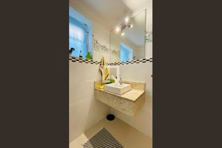 Casa à venda com 270m², 3 quartos e 4 vagasLavabo