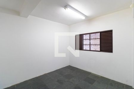 Casa para alugar com 70m², 2 quartos e 1 vagaQuarto 01