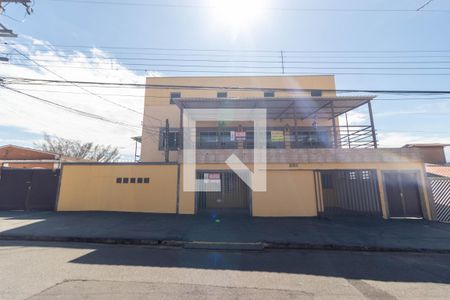 Casa para alugar com 70m², 2 quartos e 1 vagaFachada