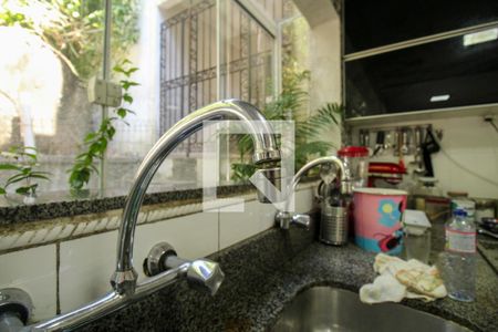 Casa à venda com 648m², 4 quartos e 4 vagas Casa à venda com 648m², 4 quartos e 4 vagasCozinha