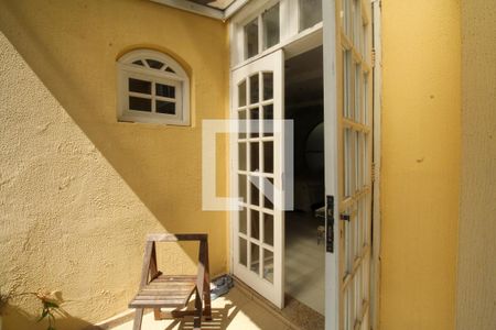 Casa à venda com 648m², 4 quartos e 4 vagas Casa à venda com 648m², 4 quartos e 4 vagasVaranda do Suíte