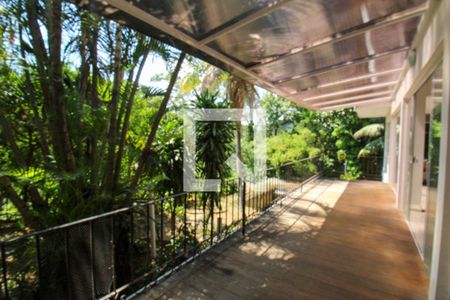 Casa à venda com 648m², 4 quartos e 4 vagas Casa à venda com 648m², 4 quartos e 4 vagasVaranda da Sala