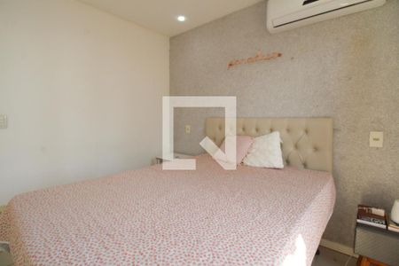 Casa à venda com 648m², 4 quartos e 4 vagas Casa à venda com 648m², 4 quartos e 4 vagasSuíte 2