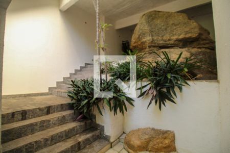 Casa à venda com 648m², 4 quartos e 4 vagas Casa à venda com 648m², 4 quartos e 4 vagasÁrea externa