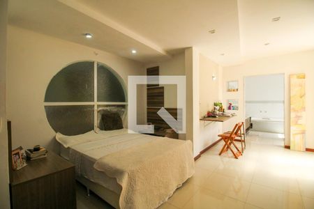 Casa à venda com 648m², 4 quartos e 4 vagas Casa à venda com 648m², 4 quartos e 4 vagasSuíte 1