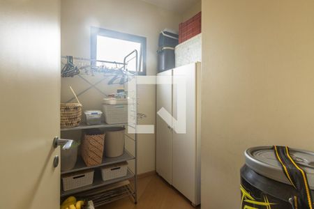 Quarto de Serviço de apartamento à venda com 4 quartos, 220m² em Vila Uberabinha, São Paulo