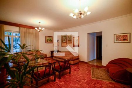 Casa à venda com 5 quartos, 360m² em Moema, São Paulo