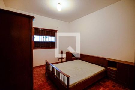 Casa à venda com 5 quartos, 360m² em Moema, São Paulo