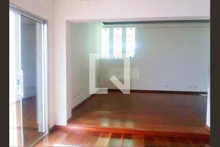 Casa à venda com 3 quartos, 320m² em Indianópolis, São Paulo