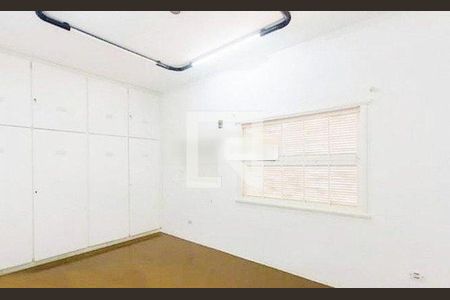 Casa à venda com 3 quartos, 320m² em Indianópolis, São Paulo