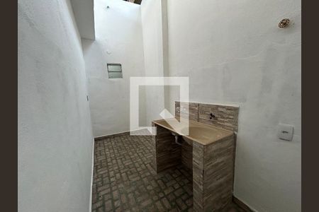Casa para alugar com 180m², 4 quartos e sem vagaÁrea de Serviço