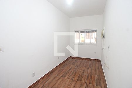 Quarto 1 de casa para alugar com 4 quartos, 180m² em Todos Os Santos, Rio de Janeiro