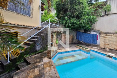 Casa à venda com 360m², 3 quartos e 3 vagasPiscina