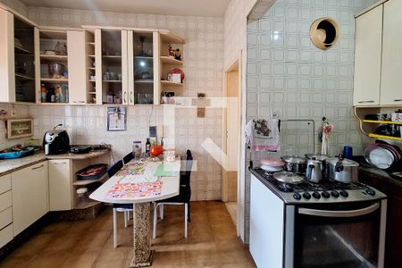 Casa à venda com 360m², 3 quartos e 3 vagasCozinha