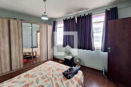 Casa à venda com 360m², 3 quartos e 3 vagasSuíte