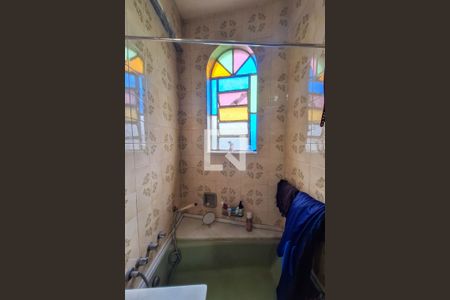 Casa à venda com 360m², 3 quartos e 3 vagasBanheiro da Suíte